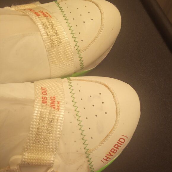 FWD Hybrid Sneakers – Men’s Size 7 US – Sleek, Lightweight & Versatile - Picture 6 of 6